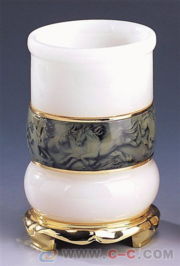 深圳千藝坊 木雕工藝品生產(chǎn)廠(chǎng)家，專(zhuān)業(yè)定制筆筒團(tuán)購(gòu)與多功能茶臺(tái)